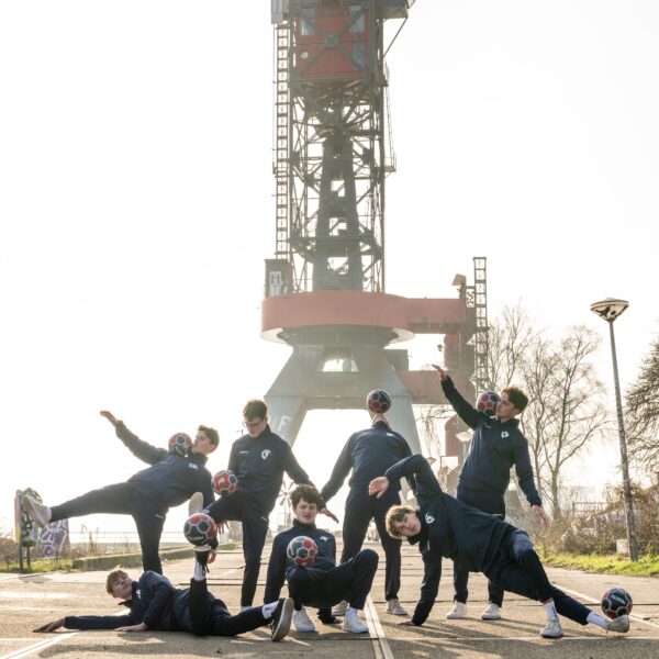 Spectaculaire freestyle voetbal show van StreetSkills tijdens een evenement of bedrijfsfeest